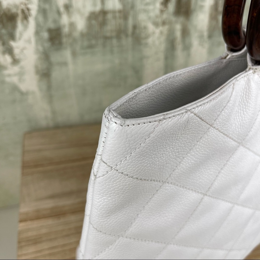 Chanel Woden CC Caviar White Bag - Picture 10 of 16